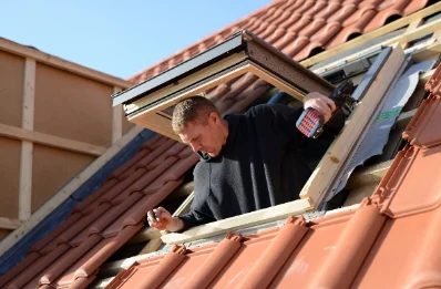 Pose de fenêtres de toit Velux à Millery